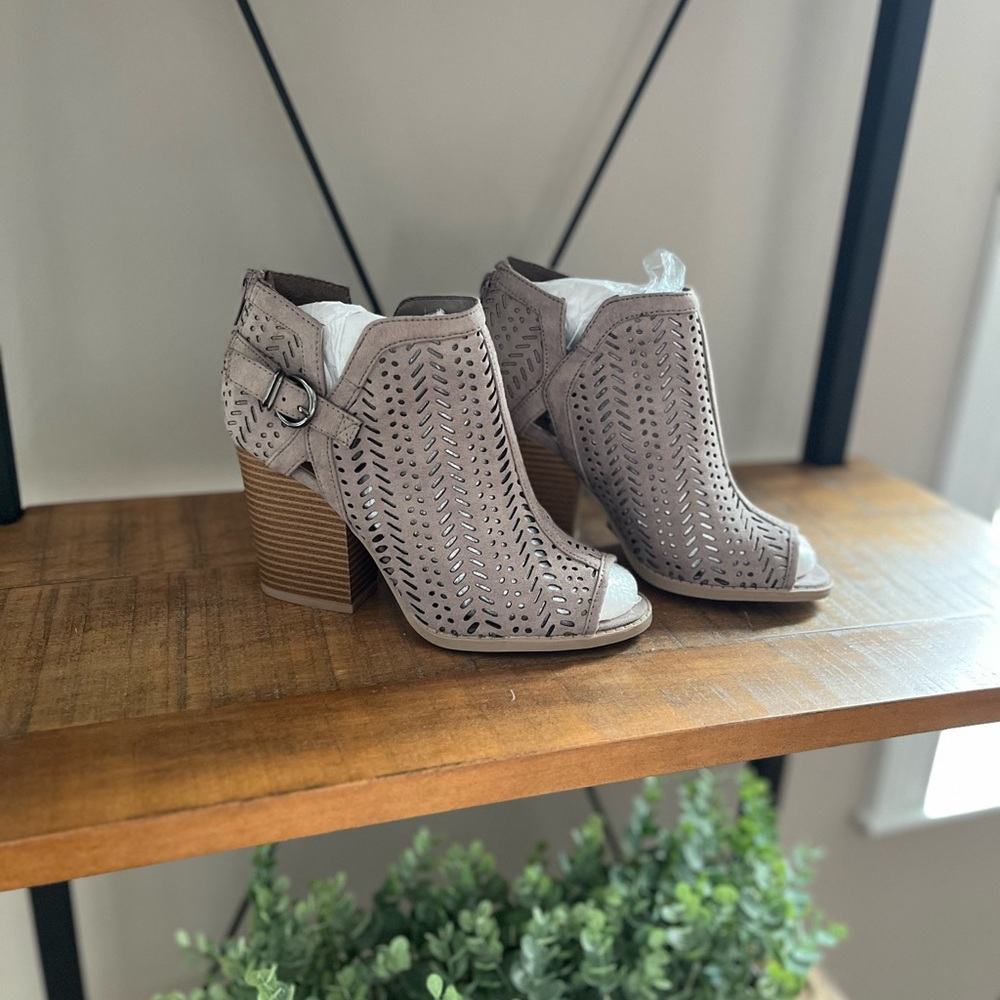 Stylish Tan Peep-Toe Ankle Boots